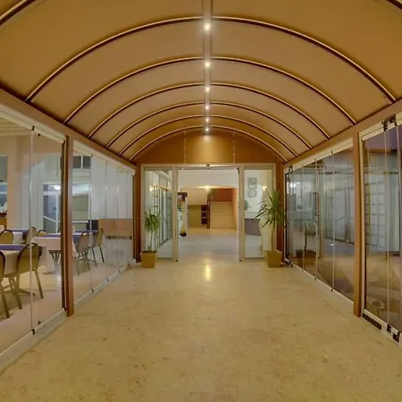 Minay Отель Кушадасы