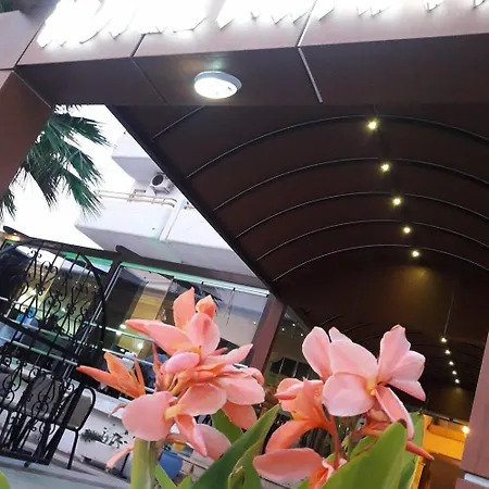 Minay Отель Кушадасы